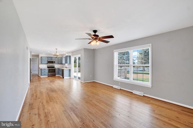 14 HOFFHEINS DR, New Freedom, PA 17349