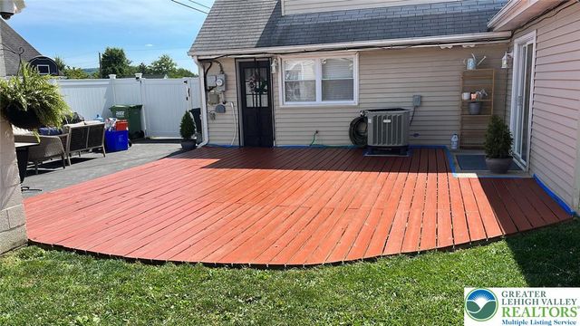 1310 Beverly Avenue, Bethlehem City, PA 18018