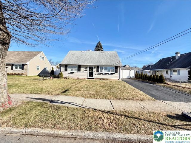 1310 Beverly Avenue, Bethlehem City, PA 18018