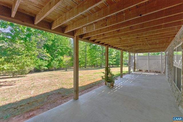 102 HAPPY VALLEY RD, Keswick, VA 22947