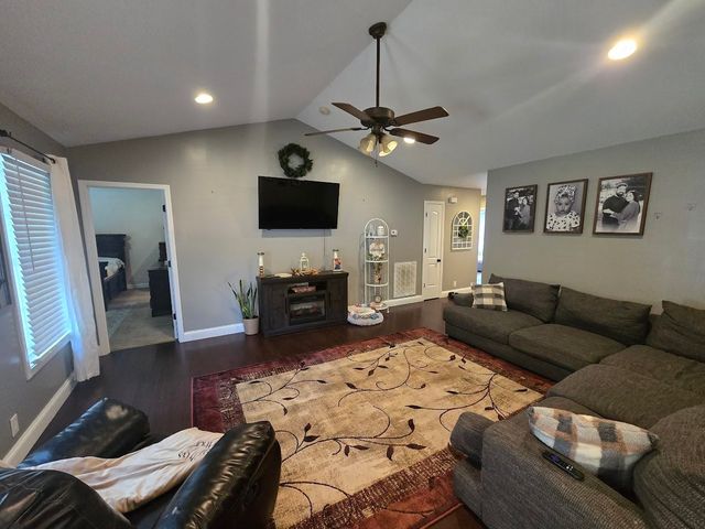 149 Topaz Lane, Gaffney, SC 29341