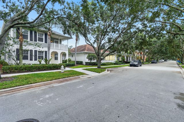 303 Caravelle Drive, Jupiter, FL 33458