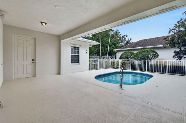 303 Caravelle Drive, Jupiter, FL 33458