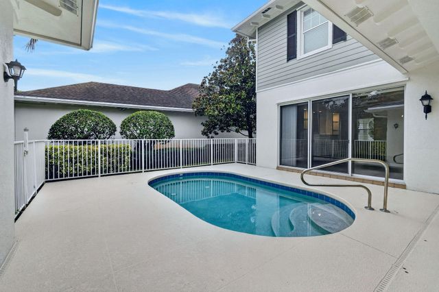 303 Caravelle Drive, Jupiter, FL 33458