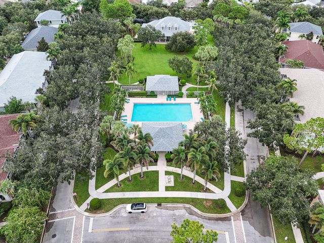 303 Caravelle Drive, Jupiter, FL 33458