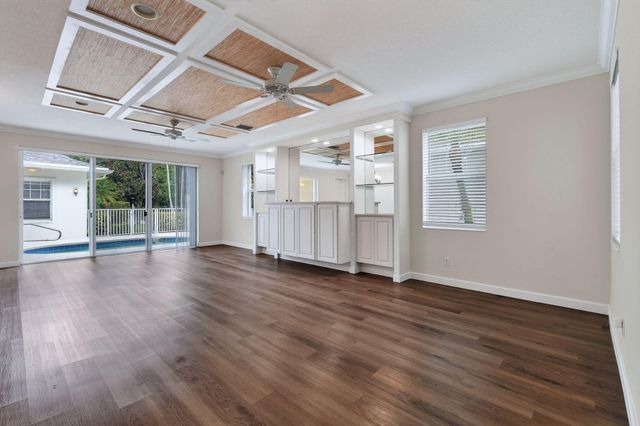 303 Caravelle Drive, Jupiter, FL 33458