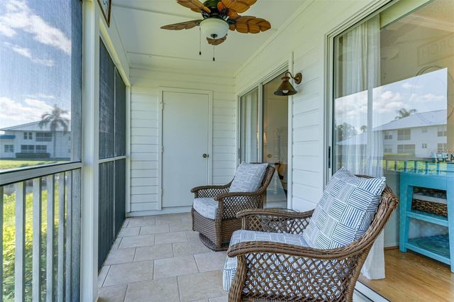 923 SANDPIPER CIRCLE 923, Bradenton, FL 34209