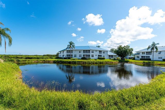 923 SANDPIPER CIRCLE 923, Bradenton, FL 34209