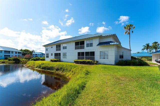 923 SANDPIPER CIRCLE 923, Bradenton, FL 34209