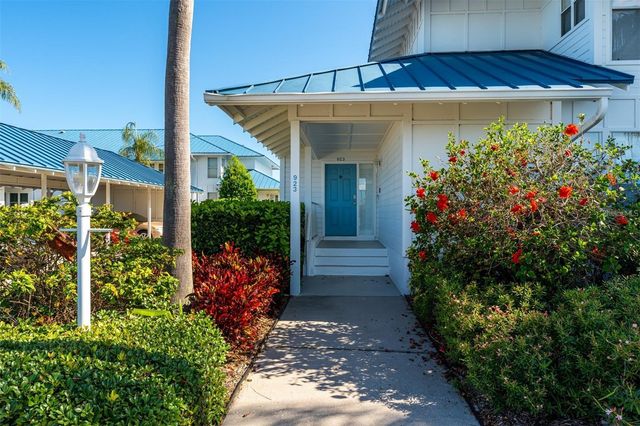 923 SANDPIPER CIRCLE 923, Bradenton, FL 34209