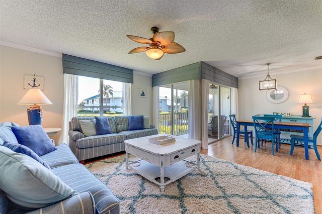 923 SANDPIPER CIRCLE 923, Bradenton, FL 34209