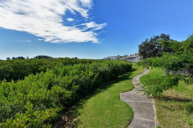 923 SANDPIPER CIRCLE 923, Bradenton, FL 34209