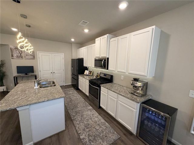 340 Auburn Crossing Dr Drive, Auburn, GA 30011