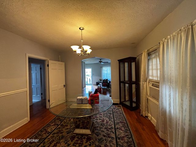2228 Gladstone Ave, Louisville, KY 40205