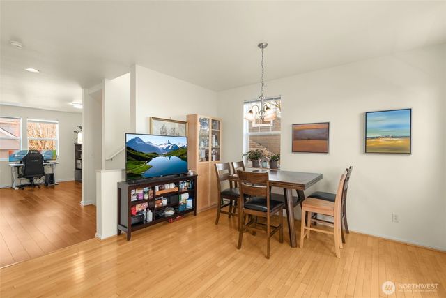 6895 Holly Park Drive S, Seattle, WA 98118