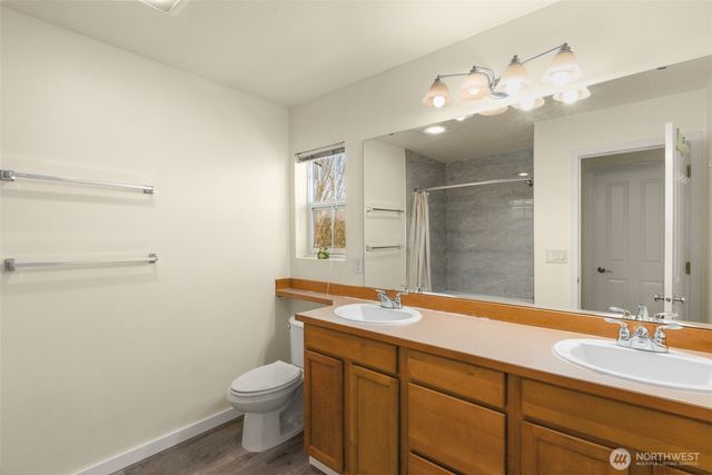 6895 Holly Park Drive S, Seattle, WA 98118