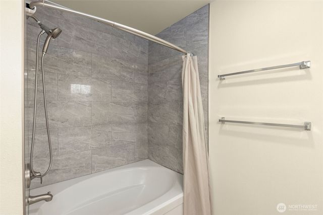 6895 Holly Park Drive S, Seattle, WA 98118