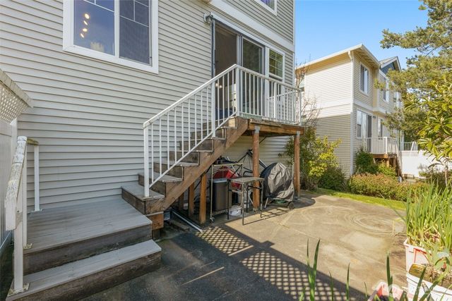 6895 Holly Park Drive S, Seattle, WA 98118