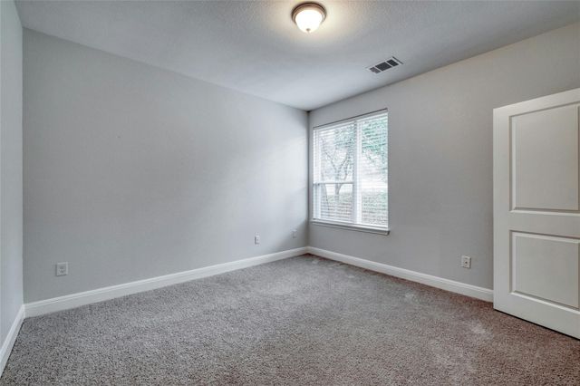 132 Kahalulu DR, Bastrop, TX 78602