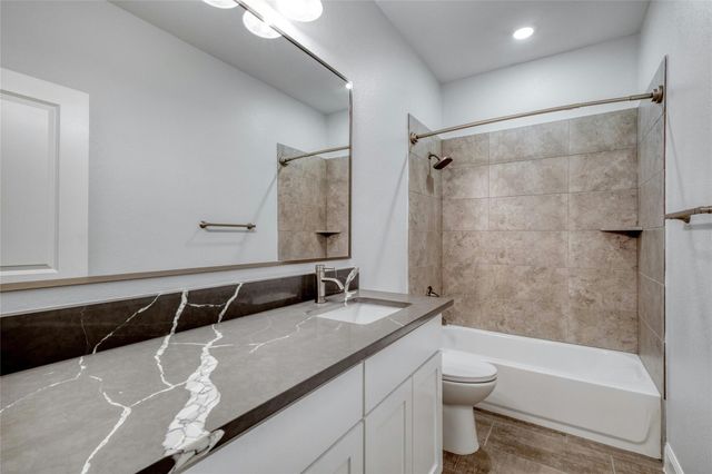 132 Kahalulu DR, Bastrop, TX 78602