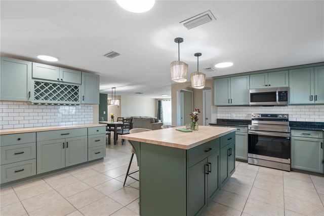 7446 DONEGAL STREET, New Port Richey, FL 34653