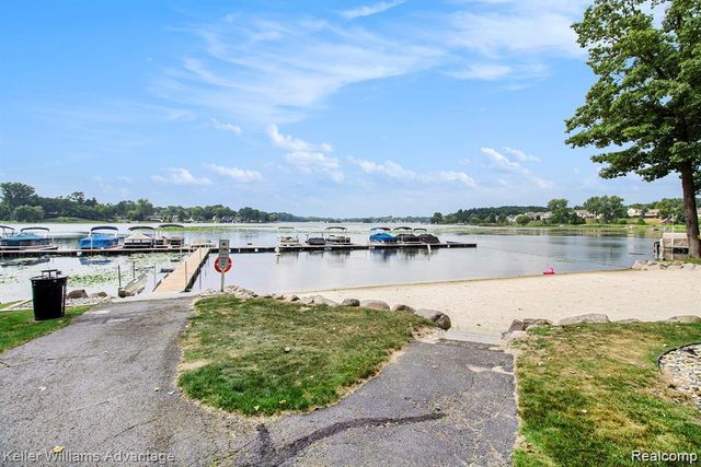 130 Lakeshore Pointe Drive, Update, MI 48843