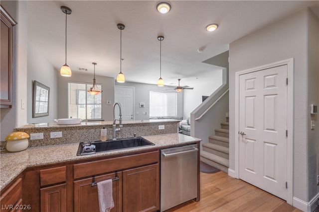 1525 Spiced Wine Avenue 12103, Henderson, NV 89074