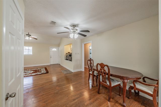 3824 Rusty Dell Street, Fort Worth, TX 76111
