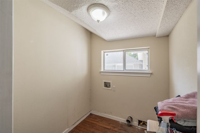 3824 Rusty Dell Street, Fort Worth, TX 76111