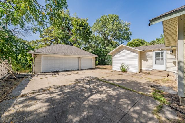 3824 Rusty Dell Street, Fort Worth, TX 76111