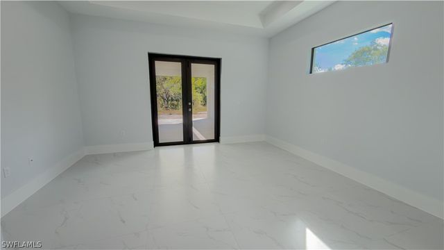 3302 64th NE AVE, Naples, FL 34120