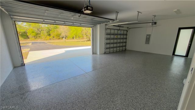 3302 64th NE AVE, Naples, FL 34120