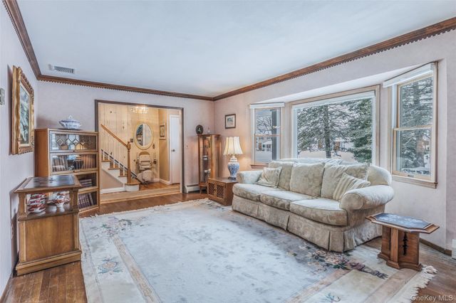 29 Lawrence Drive, Nesconset, NY 11767