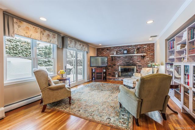 29 Lawrence Drive, Nesconset, NY 11767