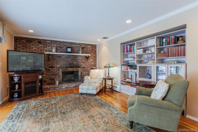 29 Lawrence Drive, Nesconset, NY 11767