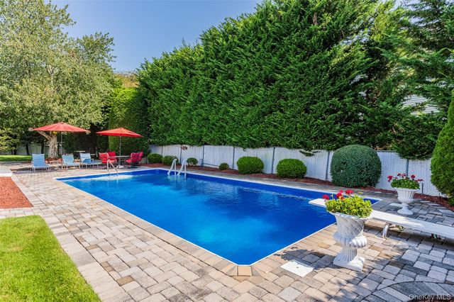 29 Lawrence Drive, Nesconset, NY 11767