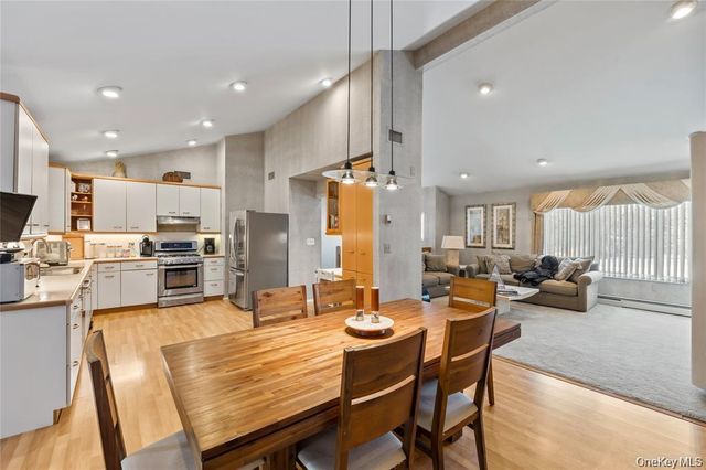 20 Mountainview Avenue, Airmont, NY 10901