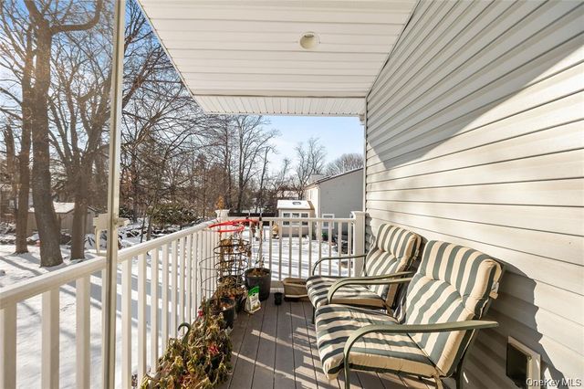 20 Mountainview Avenue, Airmont, NY 10901