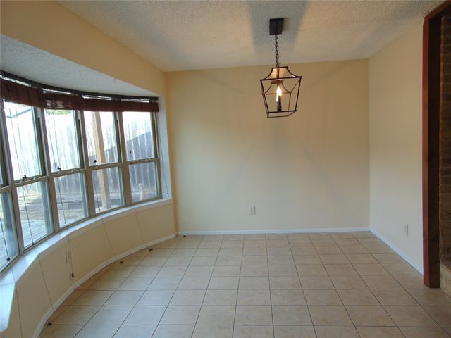 10835 Hayfield Drive, Dallas, TX 75238