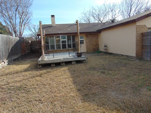 10835 Hayfield Drive, Dallas, TX 75238