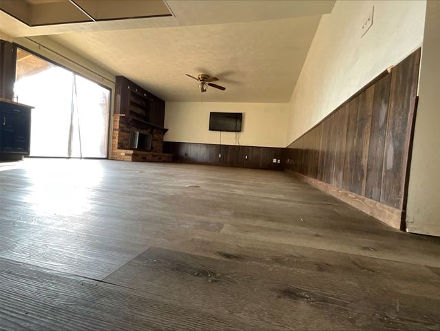 2033 Wilderness Trail, Grand Prairie, TX 75052