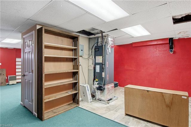 4821 Old US Highway 421 E, Yadkinville, NC 27055