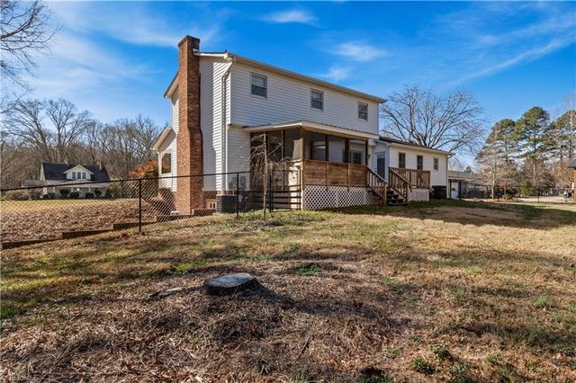 4821 Old US Highway 421 E, Yadkinville, NC 27055