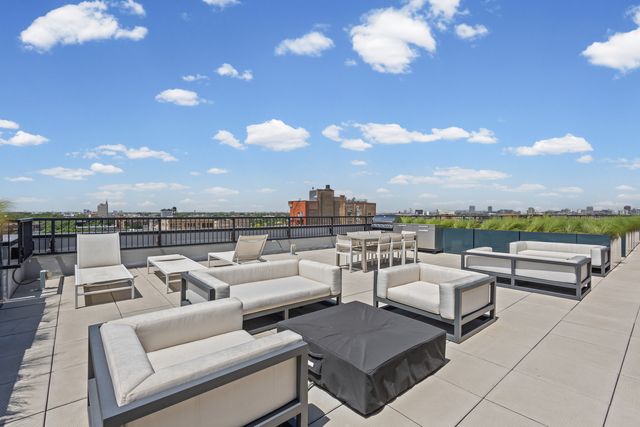 1648 W Division Street 110, Chicago, IL 60622