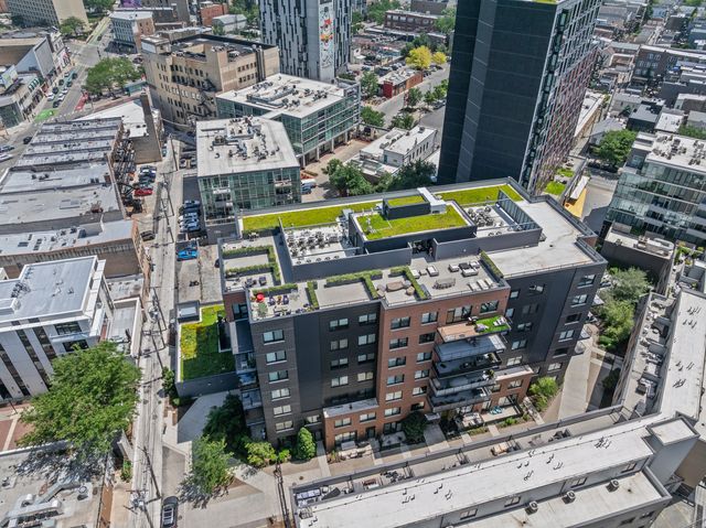 1648 W Division Street 110, Chicago, IL 60622