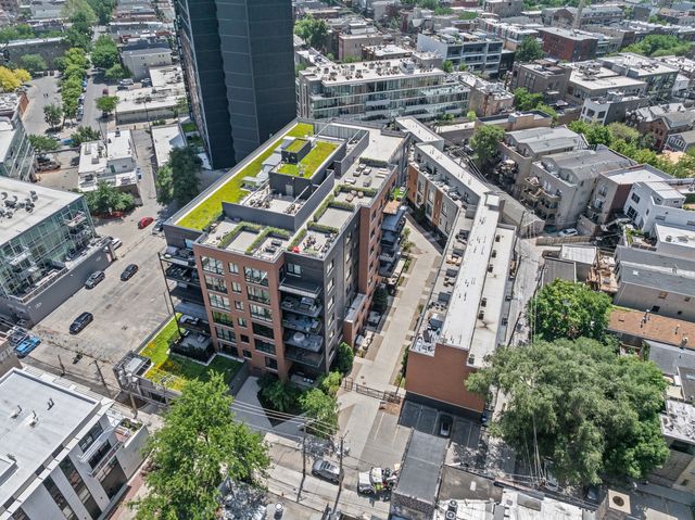 1648 W Division Street 110, Chicago, IL 60622