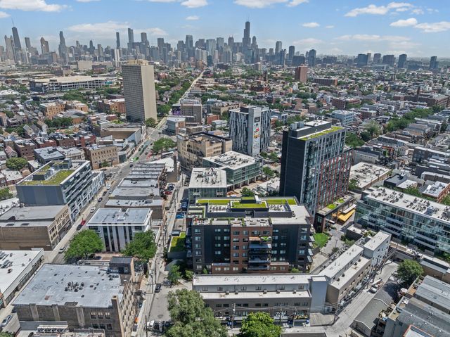1648 W Division Street 110, Chicago, IL 60622