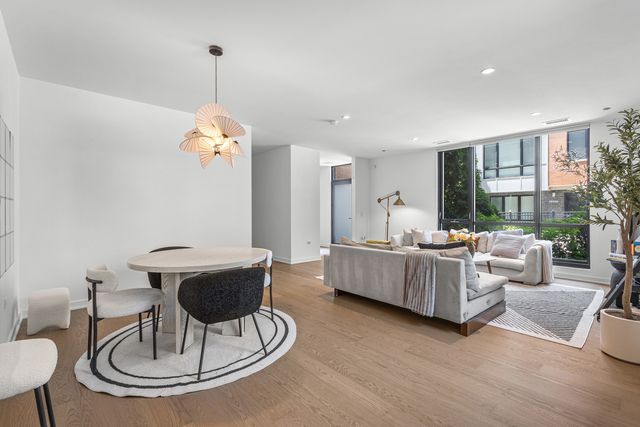 1648 W Division Street 110, Chicago, IL 60622