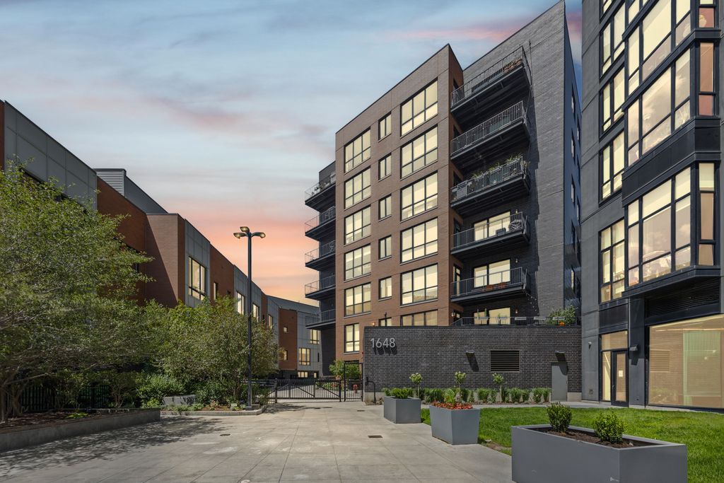 1648 W Division Street 110, Chicago, IL 60622