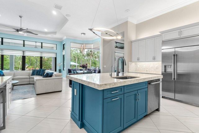 2893 SW Goldenglow Drive, Palm City, FL 34990